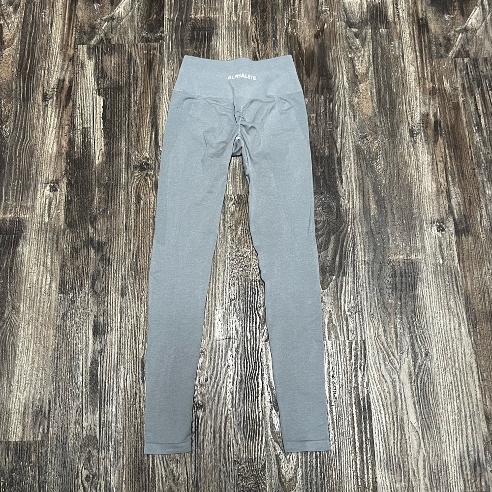 Alphalete leggings in size Small